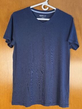 WILLIAM RAST Men's Navy Blue V-Neck Pima Cotton Modal V-Neck Tshirt Medium
